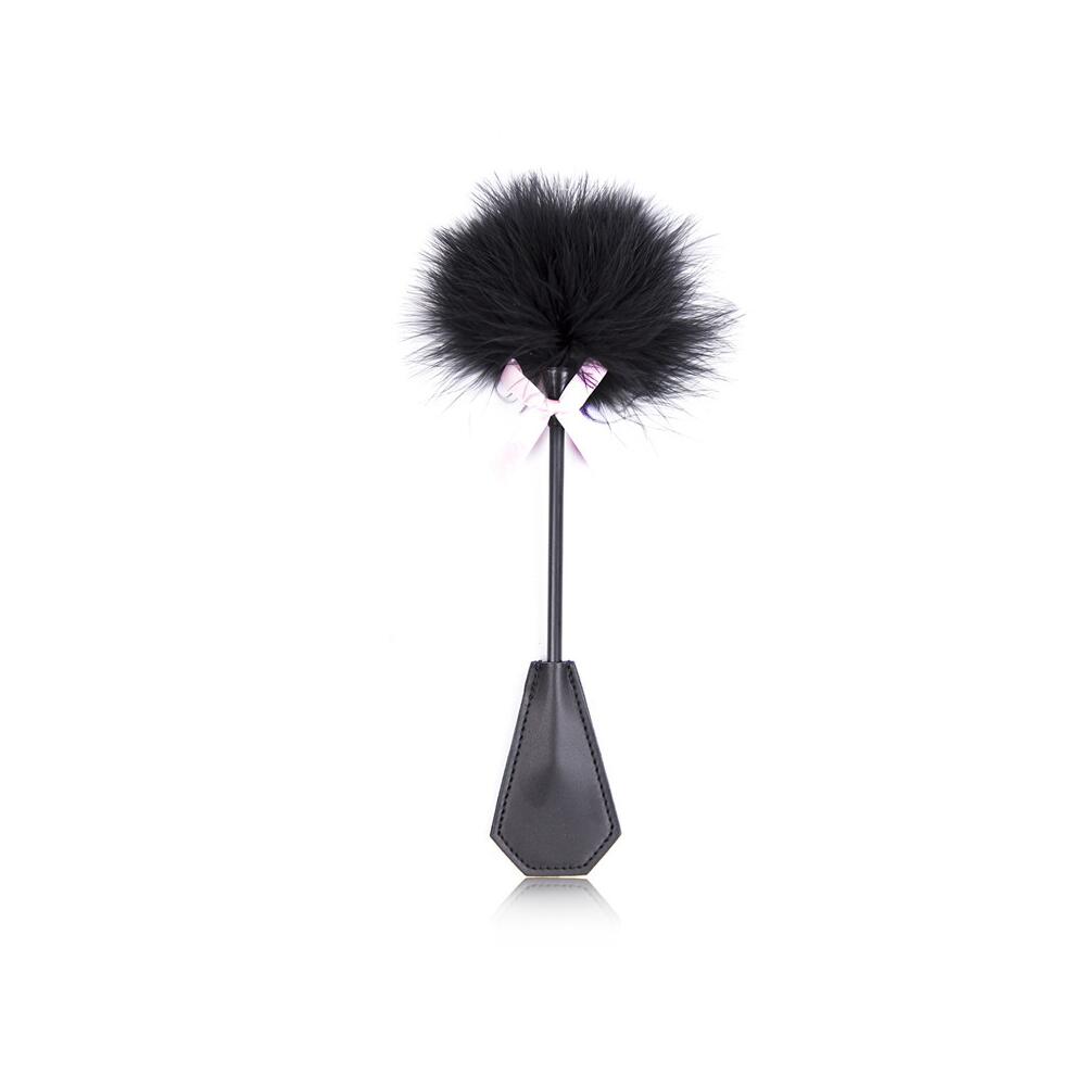 VSC Novelty - Piumino con Pon Pon - Nero